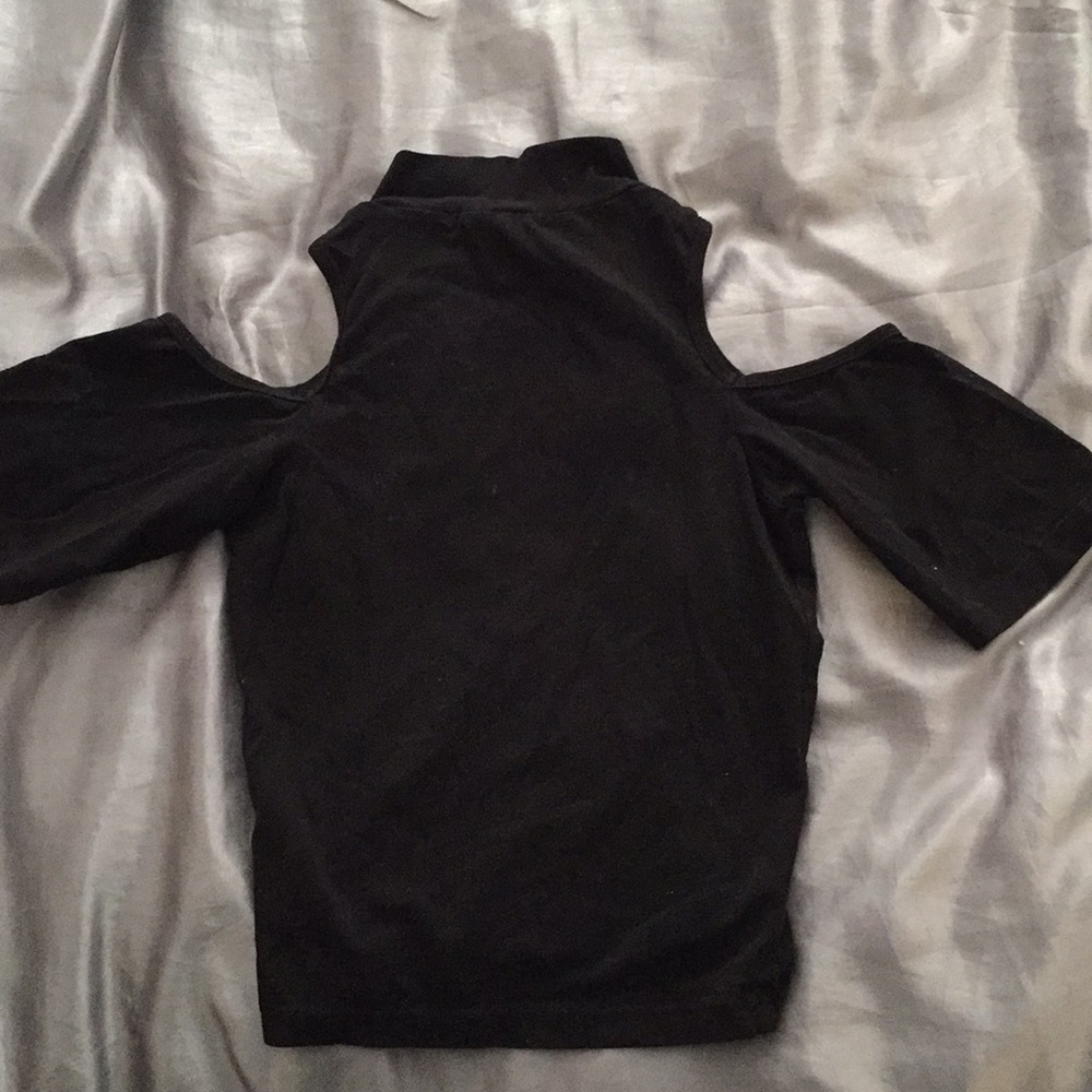 Crop top - Picture 2 of 2